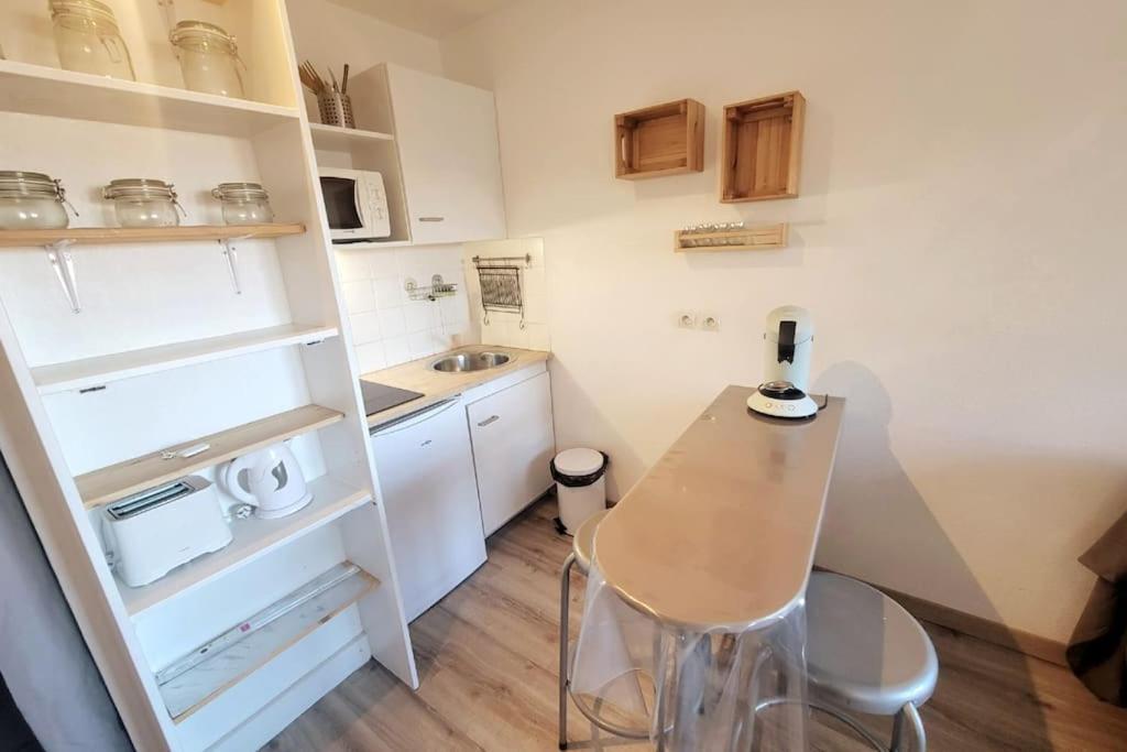 Fully Equipped Apartment St Charles Station Marseilles Exterior foto