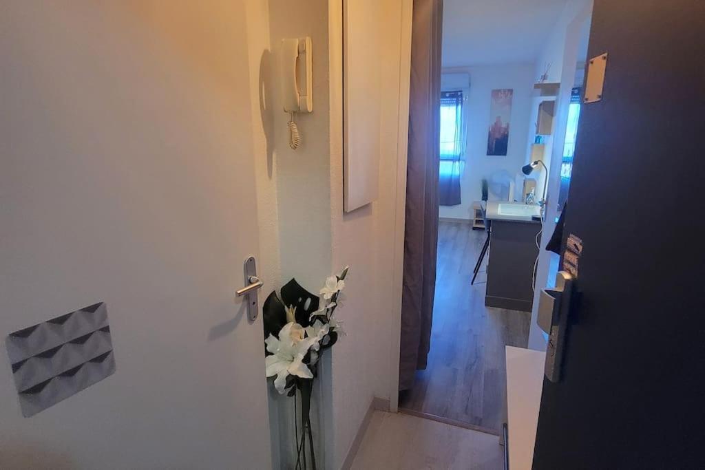Fully Equipped Apartment St Charles Station Marseilles Exterior foto